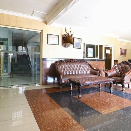 Hotel Tanjung Surabaya Esterno foto