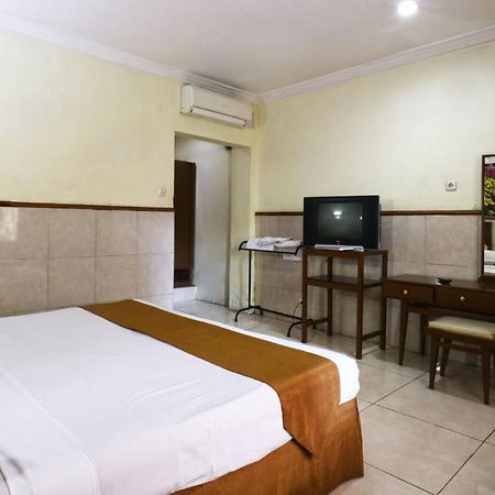Hotel Tanjung Surabaya Esterno foto