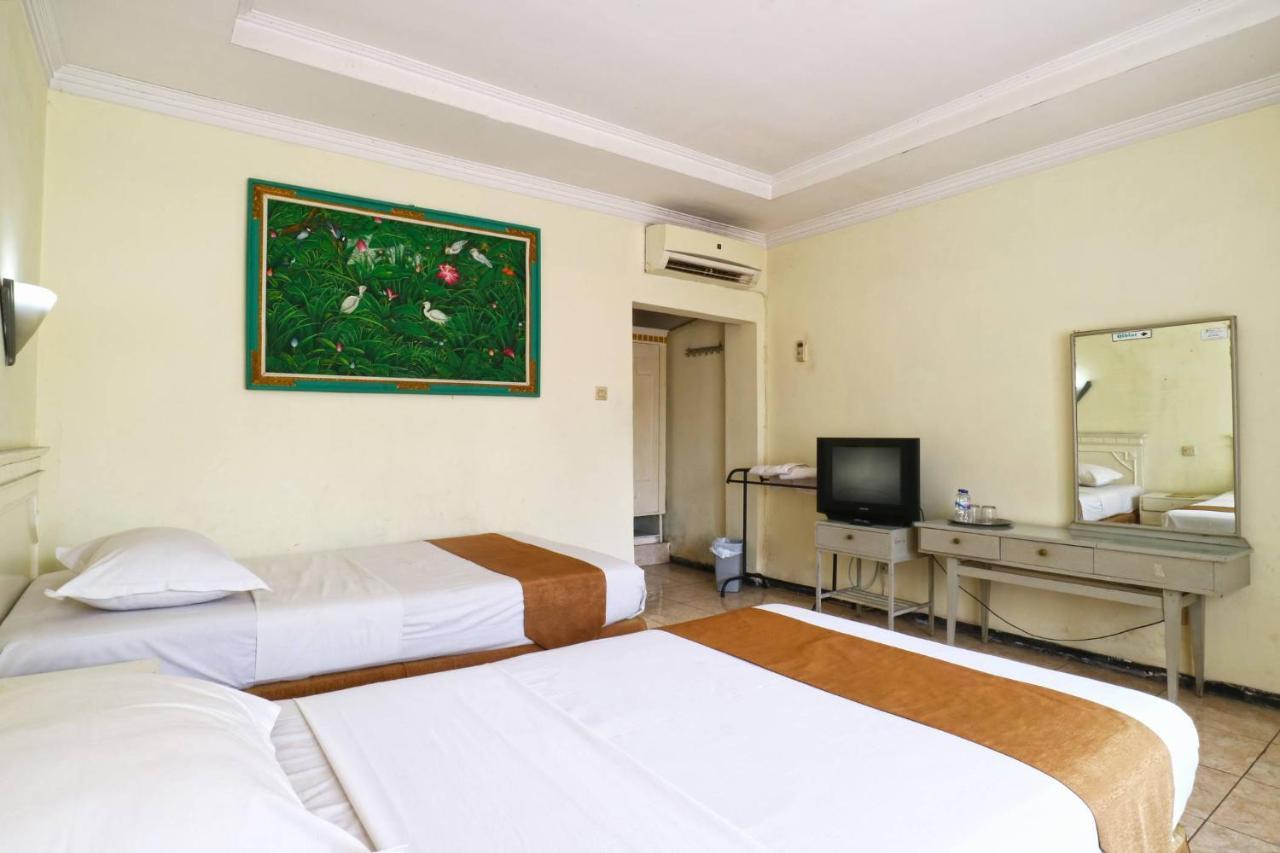 Hotel Tanjung Surabaya Esterno foto