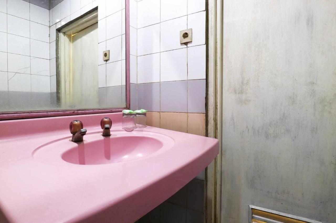 Hotel Tanjung Surabaya Esterno foto