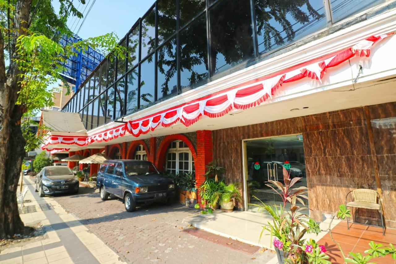 Hotel Tanjung Surabaya Esterno foto